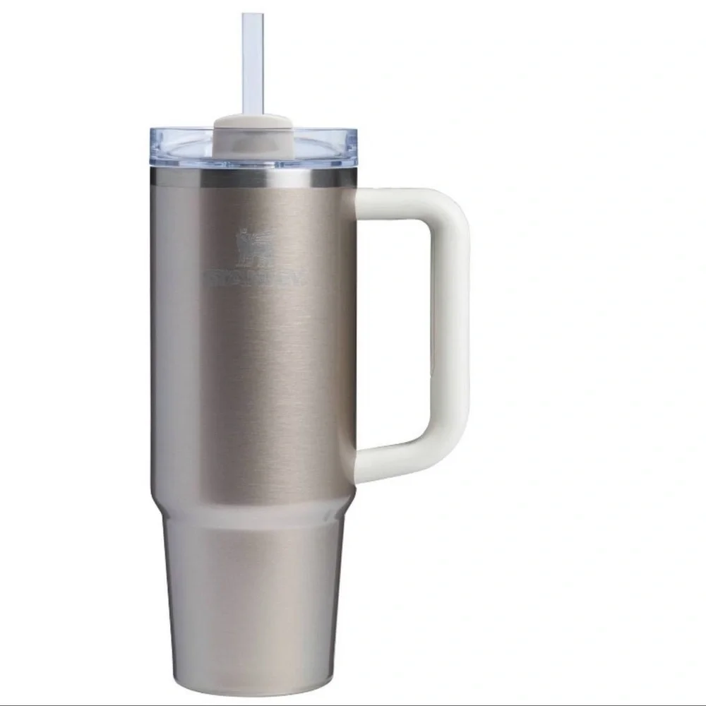 Stanley & e.l.f. Quencher H2.0 FlowState Tumbler - Picture 1 of 4